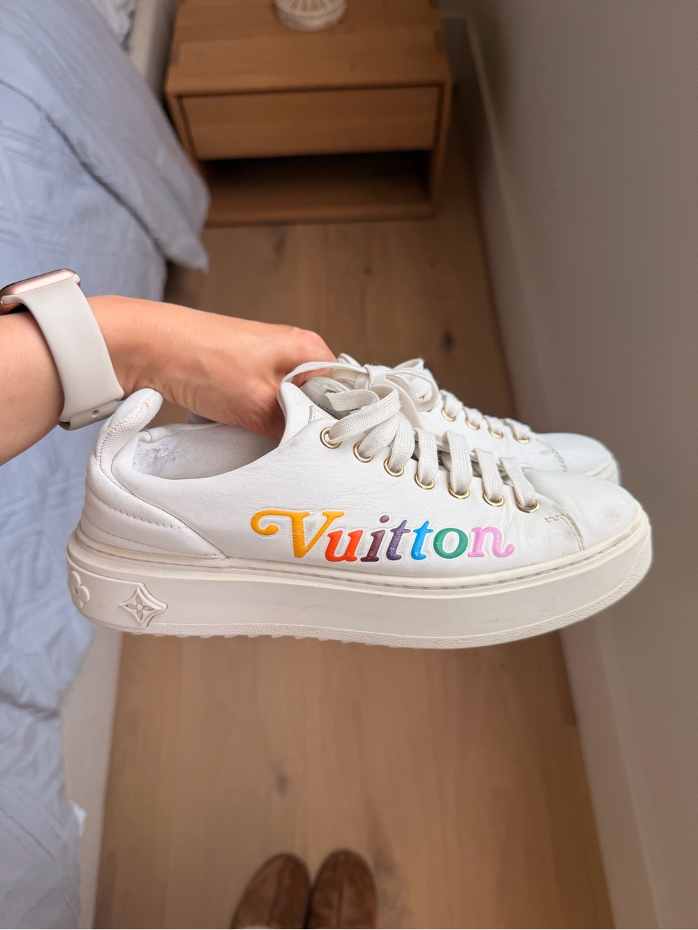 Louis Vuitton White Leather Sneakers with Multicolor 'Vuitton' Script